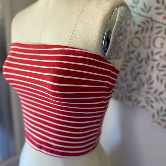 Red tub top - Picture 5 of 5